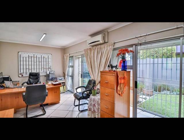BUSINESS FOR SALE IN BRACKENHURST